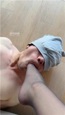 zmbuy1pefrl.jpg