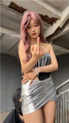 w3wy4urx4bf.jpg