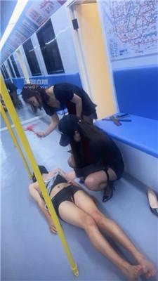2kl2wet42su.jpg