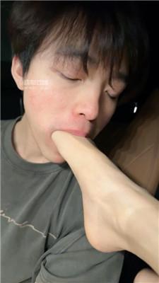 4wgm5mbhcsr.jpg