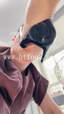 034801vz34848442b6h65l.jpg