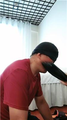 0yjrsf1fyhf.jpg