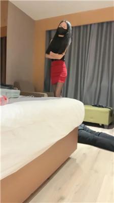 033h5mics5z.jpg