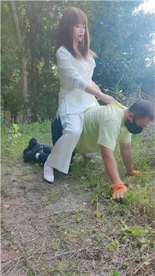 1kbkdagip4x.jpg