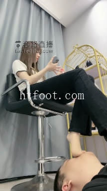 112904hf1fspjvsxzip20k.jpg