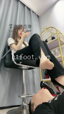 112904nr3bbk24bock004r.jpg