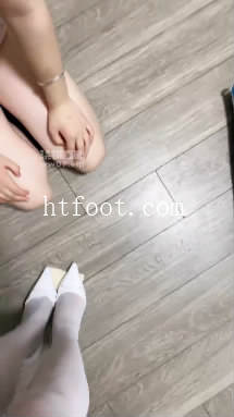 161821n4ub2956qbt29k24.jpg