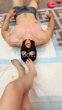 165726w9qooz0r5tv95sxt.jpg