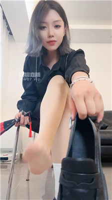 kbdcfp45cz3.jpg