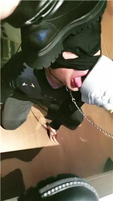 rsv4db4akaa.jpg