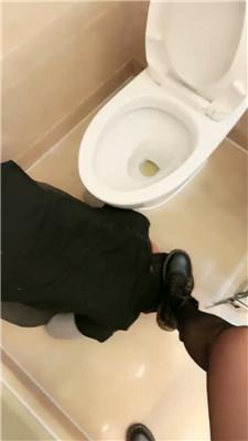 xn4a0v1fgmy.jpg
