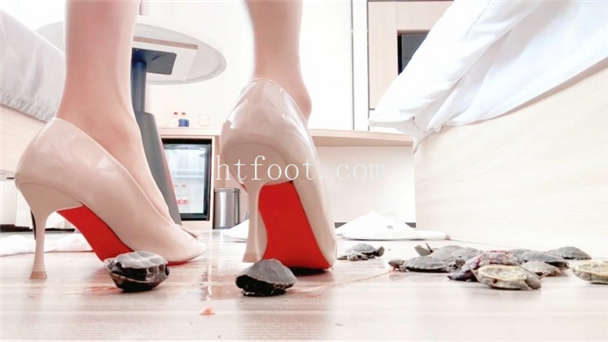 125957tn4oht8midm4myen.jpg