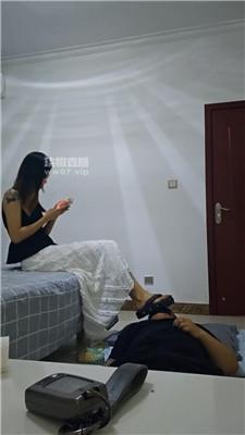 gelxqf14mv3.jpg