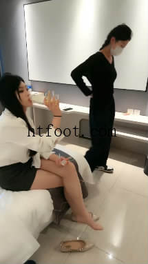 143515jkvvvaj8jez3qevp.jpg