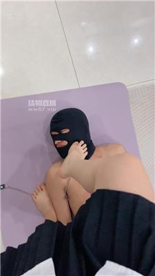 mrm1dw0pchr.jpg