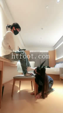 163056xg2h9mq8zr39ujqq.jpg