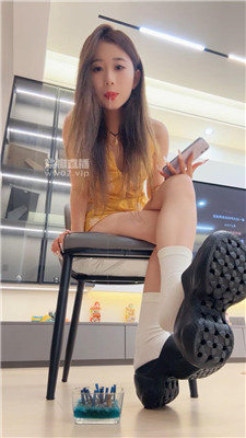 21z1kcpz1l0.jpg