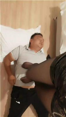 jxtfwtcx5hb.jpg
