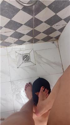 di3hmdqo2qe.jpg