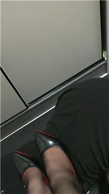 rzc2zsokf14.jpg