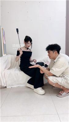 53bbkity03t.jpg