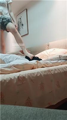 rwbx3zdnzv3.jpg