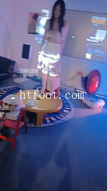 043220feb7lbfcfb1lljon.jpg