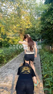 043912vl300iyl6it30t7l.jpg