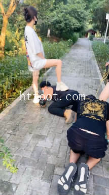 043913t9v51852hd98ov2v.jpg