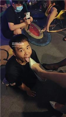 wec5fkcng0g.jpg