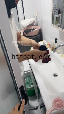 040806wqu5883x63u38q53.jpg