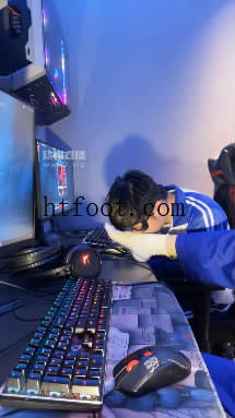 042330bgk0hgcmcrvrb0uv.jpg