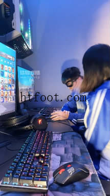042328j8irqcfpzf2mrcar.jpg