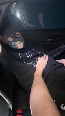 f1n3vodh0wq.jpg