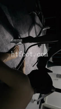 035057rs1396l661s3hakb.jpg