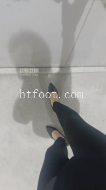 033300liuiz111170c312v.jpg