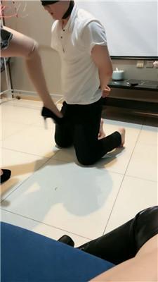 hb2efhknomo.jpg