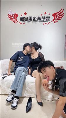 q3armldacc2.jpg