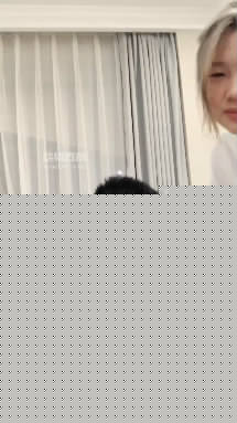 205041au2lu4rv2glgyllm.jpg