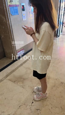 233146unz172m6qt411nr4.jpg