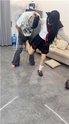 03bdznc0fz1.jpg
