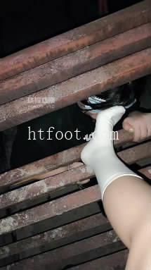 000251m086sb3bbb3zncw4.jpg