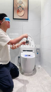 000551pkba21ds2u8l2f1q.jpg