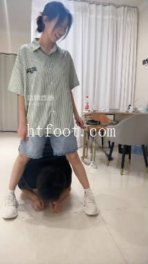 001733c69g1g9ygv5y9zad.jpg