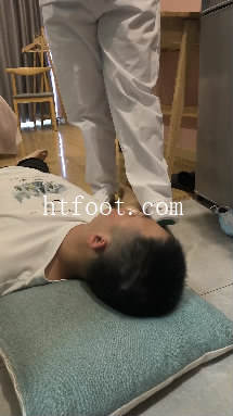 044639u1oom23h931yyyah.jpg