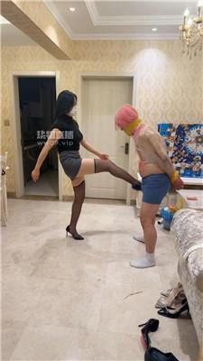 uugbogyo01y.jpg