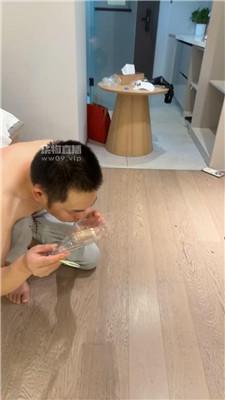 ekrzdgud1jo.jpg