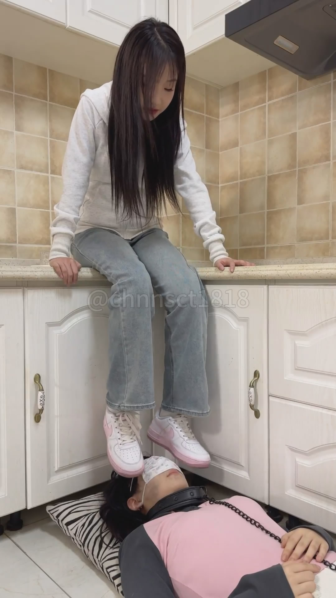 122956wkduodykhwumu8hi.jpg