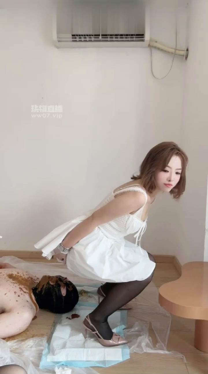 082652tuqyy23b8nu4m2mb.jpg