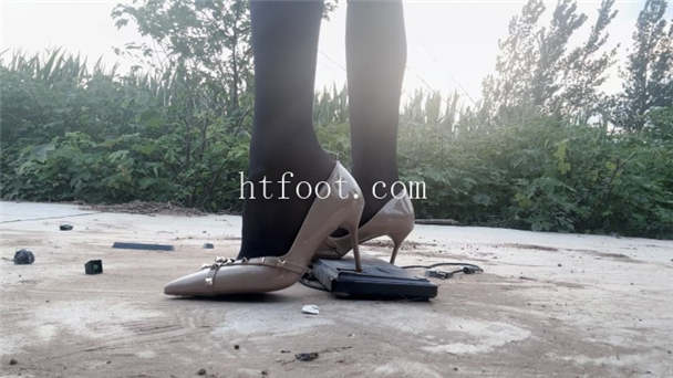 124720yffnnf1i11n2u19f.jpg